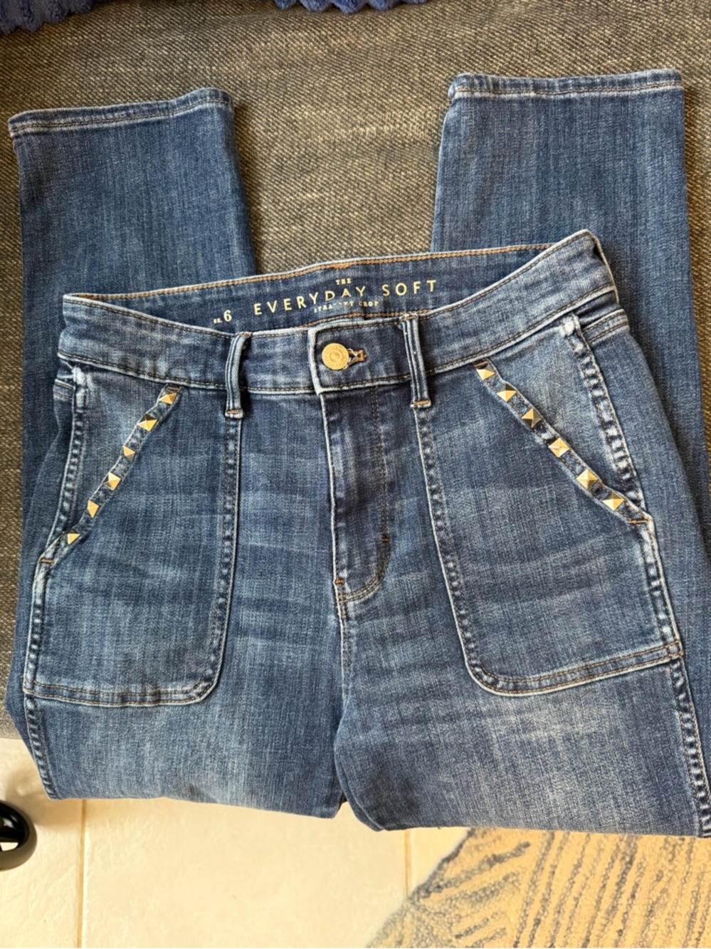 Glam Rave Style WHBM  Everyday Soft Studded high Rise Straight Leg Crop Jeans